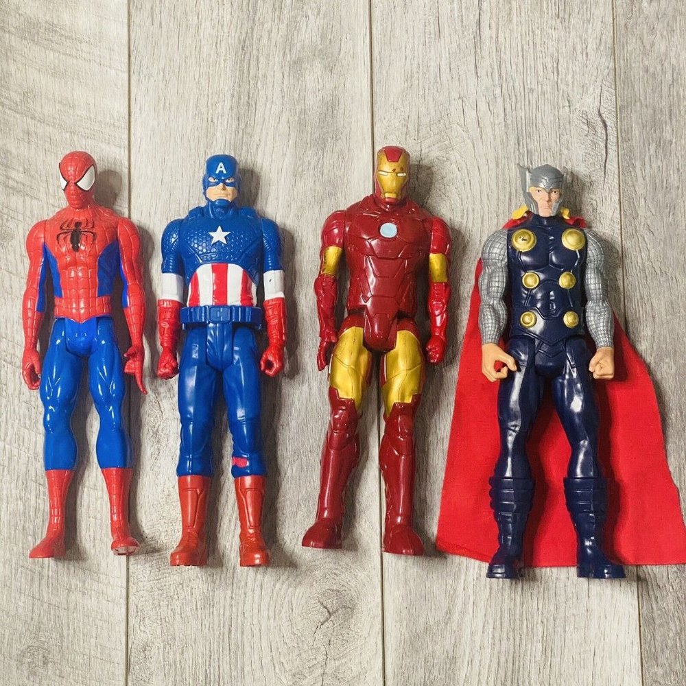 marvel 12 inch figure LOT Of 4 Large Comic